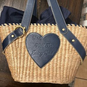 Vintage Juicy couture straw bag! Girls will be Juicy Girls!